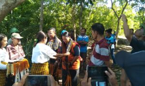 Calon Bupati Nagekeo Nikolaus Edestut Hadiri Peletakan Batu Pertama Gua Maria di Nangaroro