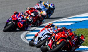 Marc Marquez Crash, Bagnaia Raih Kemenangan di Grand Prix Thailand
