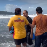 Sudah Dilarang Malah Ngeyel, Wisatawan Ini Nyaris Adu Jotos dengan Penjaga Pantai!