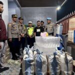 Polresta Kupang Kota Sita 450 Liter Miras Tradisional dalam Operasi Pekat Turangga 2025