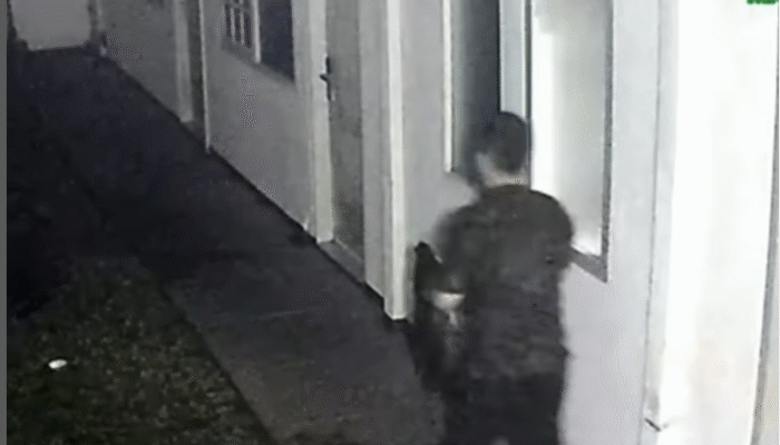 CCTV Ungkap Detik-Detik Penemuan Jasad Arya Daru Pangayunan, Diplomat Kemlu Tewas Tak Wajar di Kamar Kos