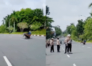 Nekat Freestyle Tanpa Helm di Depan Polisi, Pengendara Becak Motor Diburu