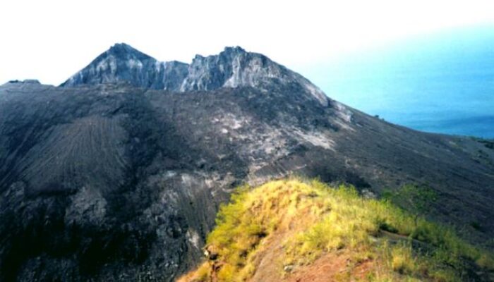 Aktivitas Gunung Ile Werung Meningkat, PVMBG Minta Masyarakat Waspada