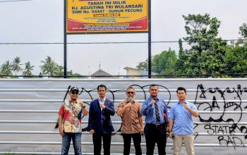 Pemegang SHM Pasang Plang Kepemilikan di Lahan Jalan Raya Bhayangkara Serang, Kuasa Hukum Tegaskan Tempuh Jalur Hukum Pemegang SHM Pasang Plang Kepemilikan di Lahan Jalan Raya Bhayangkara Serang, Kuasa Hukum Tegaskan Tempuh Jalur Hukum