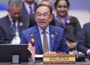 Anwar Ibrahim Soroti Drone Dekat Makkah: Keselamatan Kota Suci Tak Boleh Terancam!