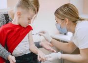 Vaksin Influenza Tak Hanya untuk Anak, Orang Dewasa dan Lansia Juga Perlu